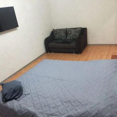 Ауэзова Διαμέρισμα Πετροπάβλοφσκ Εξωτερικό φωτογραφία